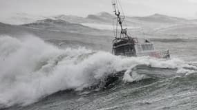 Le bateau de la SNSM peu avant son naufrage au large des Sables-d'Olonne, le 7 juin 2019. 