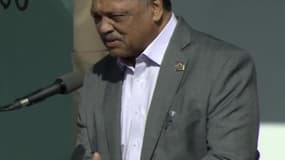 "La plaie est toujours ouverte et le sang coule toujours."  L'hommage poignant de Jesse Jackson à Martin Luther King