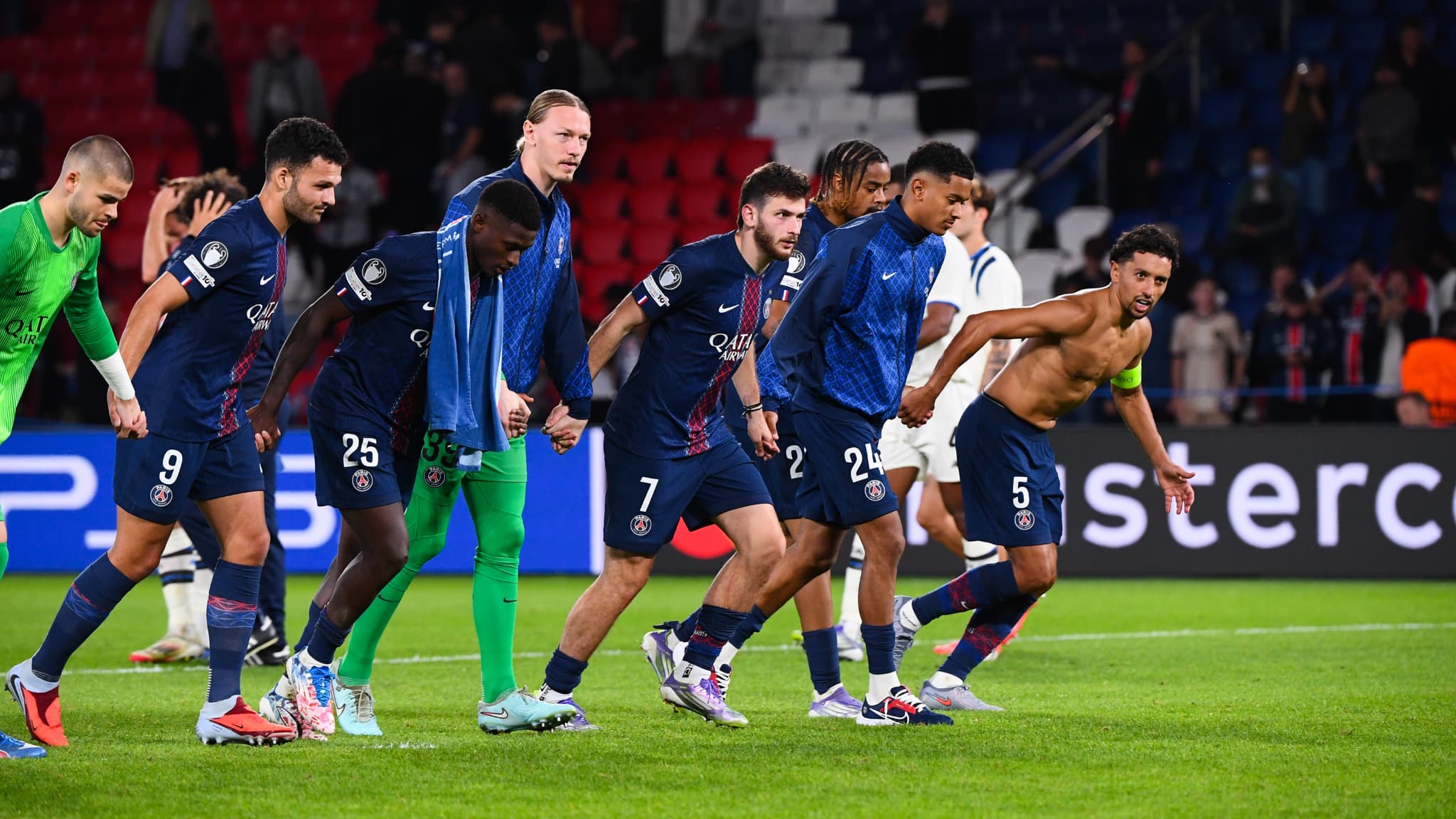 RETOURNEMENT DE SITUATION: LE CHOC BARÇA-PSG NE SE JOUERA PAS DANS LE NOUVEAU CAMP NOU
