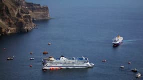 La Grèce, dont le revenu dépend pour un quart du tourisme, cherche à capitaliser sur son taux d'infection relativement bas pour attirer les visiteurs