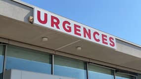 L'entrée des urgences de Manosque, dans les Alpes-de-Haute-Provence.