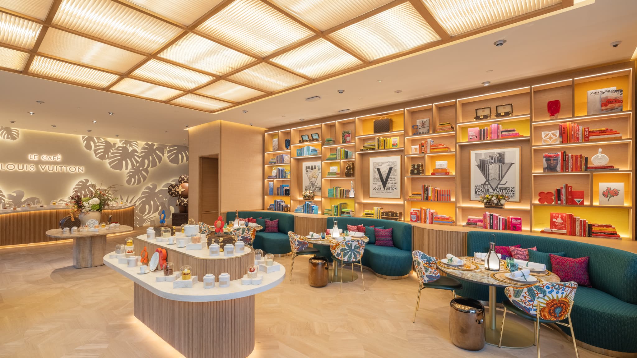 LV The Place Bangkok, Louis Vuitton 