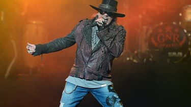 Axl Rose sur scène en mai 2014 -