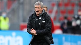 Friedhelm Funkel lors d'un match de Cologne