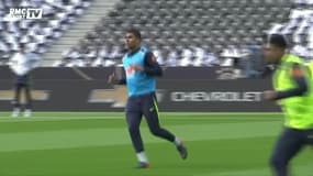 Face à l'Allemagne, le Brésil veut faire le plein de confiance