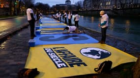 Des militants du collectif « L'affaire du Siecle »  à Paris, le 14 janvier 2021. Photo d'illustration