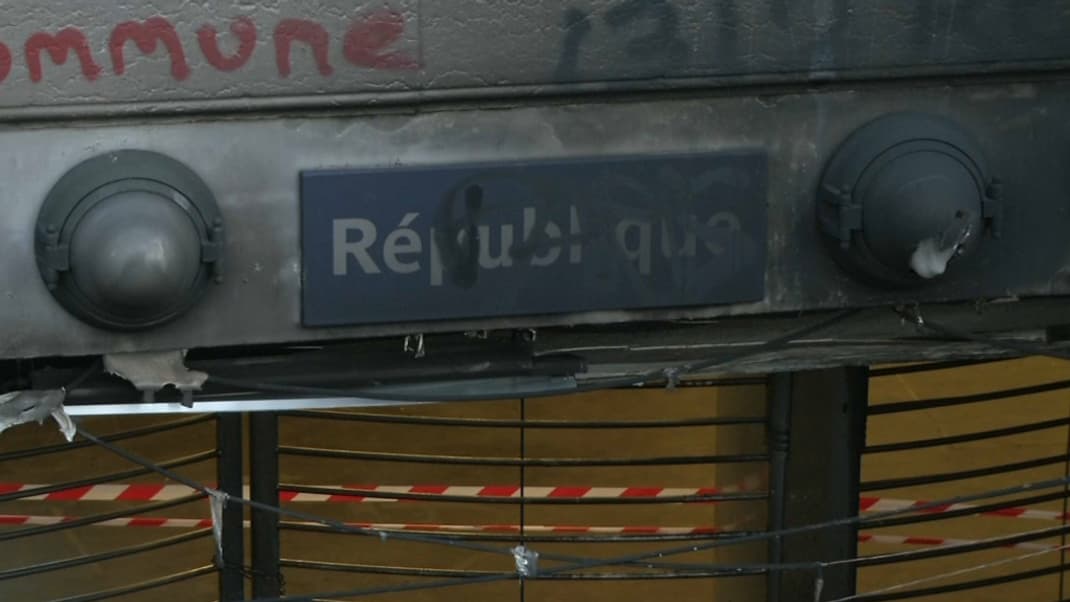 L'entrée principale de la station République a subi les ravages du feu L'entrée principale de la station République a subi les ravages du feu