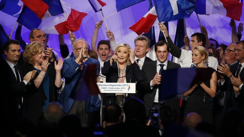 Marine Le Pen lors d'un discours à Paris le 10 décembre 2015.
