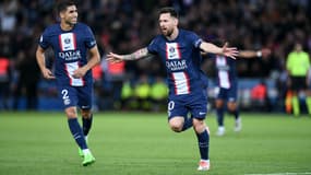 Achraf Hakimi et Lionel Messi avec le PSG
