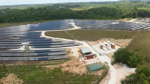 EDF Energies Nouvelles met en service Toucan, une centrale solaire innovante avec stockage

