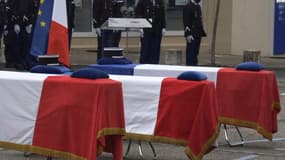 Un hommage national a été rendu à Ambert, dans le Puy-de-Dôme, aux trois gendarmes tués en mission dans la nuit du 22 au 23 décembre. 