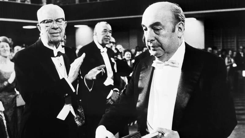 Pablo Neruda reçoit le prix Nobel de littérature, en décembre 1971