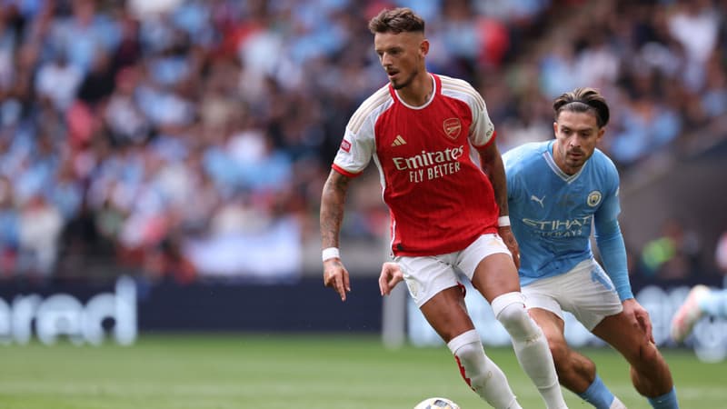 B. White vs J. Grealish
