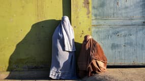 Des Afghanes vêtues de burqas, à Kandahar, le 28 décembre 2024. (photo d'illustration)