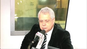  Pour un ex militant socialiste: "Hamon est de gauche, Valls n’est pas du PS"
