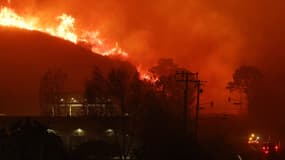Le "Franklin fire" ce mardi 10 décembre 2024 à Malibu, en Californie.