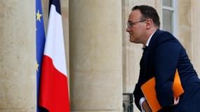 Le nouveau ministre des Solidarités,  Damien Abad, arrive à l'Elysée pour le premier Conseil des ministres du second  quinquennat d'Emmanuel Macron, le 23 mai 2022 à Paris