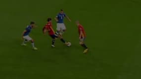 Isco glisse un petit pont à Verratti