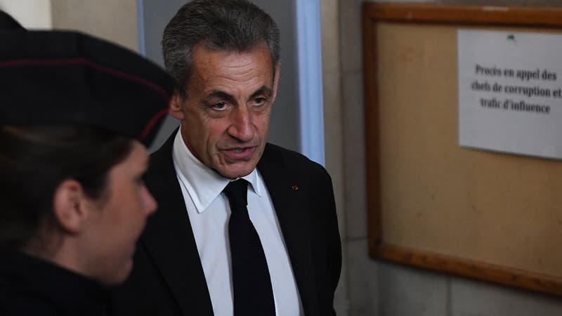 Nicolas Sarkozy à son arrivée au tribunal le 5 décembre 2022. 