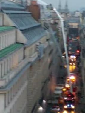 Incendie dans un hôtel parisien - Témoins BFMTV