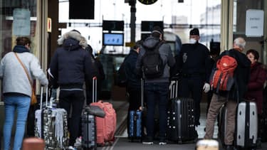 Contrôles renforcés dans les gares parisiennes pour faire respecter le confinement