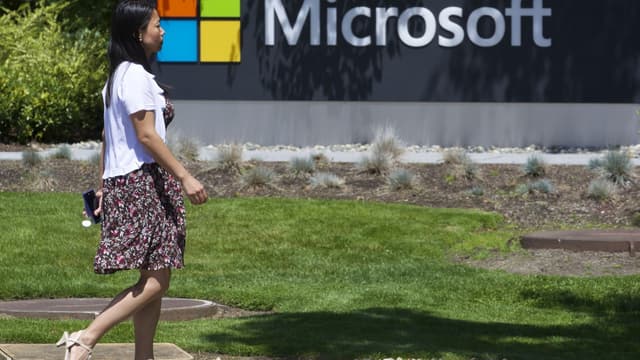 Microsoft fait exception aux Etats-Unis en demandant à ses fournisseurs d'appliquer 15 jours de congés payés à leurs salariés.
