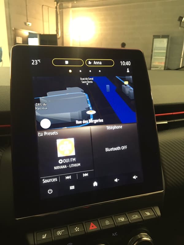 L'écran tactile façon iPad de la nouvelle Clio