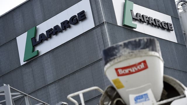 Pour la juge en charge de l'enquête, "la démonstration que les services de renseignement avaient une connaissance circonstanciée des agissements" de Lafarge et de ses dirigeants, "est sans incidence" sur l'éventuelle responsabilité pénale du cimentier.