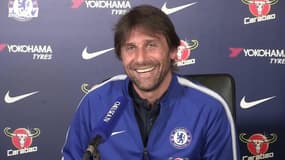 Chelsea : Antonio Conte interrompu en conf' de presse... par un appel de sa femme