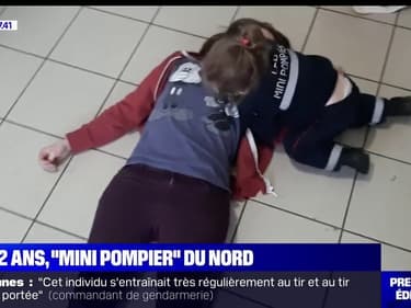 Léa, deux ans et "mini pompier" du Nord
