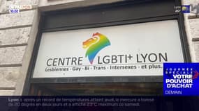 Lyon: Bérangère Couillard, la ministre chargée de l'Égalité entre les femmes et les hommes, à la rencontre des associations LGBT
