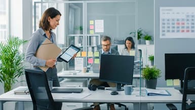 Absentéisme des salariés : découvrez les raisons et les conséquences de cette dynamique en France. 