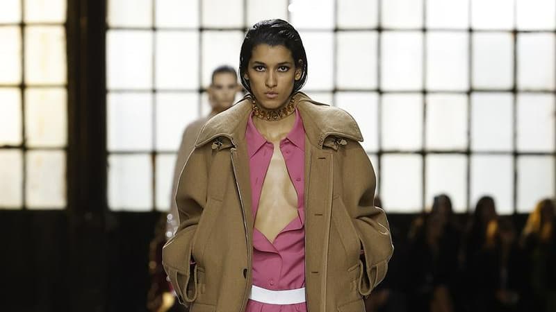 A Milan Sabato de Sarno presente sa vision automne hiver 2024 pour la femme Gucci