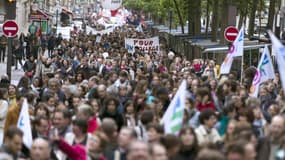 Enseignants dans la rue à l'appel de certains de leurs syndicats, à Paris le 19 mai 2015.