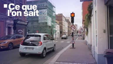 Un feu rouge rue Anatole-France au Havre (Seine-Maritime), fin août 2025, quelques jours après une altercation routière mortelle à cette intersection.