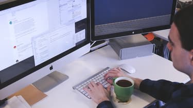 64% des moins de 35 ans avouent être satisfaits de leur vie professionnelle.
