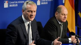 Bruno Le Maire et son homologue allemand Olaf Scholz à la sortie de la réunion de l'Eurogroupe ce lundi. 