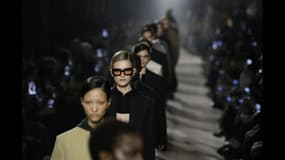 Les trois accessoires à retenir au défilé Victoria Beckham 