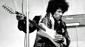 Jimi Hendrix sur scène, le 24 mai 1967 à Stockholm