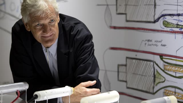 Dans un courriel à ses salariés, James Dyson annonce la fin de son projet de voiture électrique