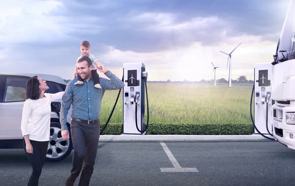 Le réseau Kallista Energy veut proposer un réseau de bornes de recharge rapide accolé à des éoliennes pour produire l'électricité. Le réseau Kallista Energy veut proposer un réseau de bornes de recharge rapide accolé à des éoliennes pour produire l'électricité.