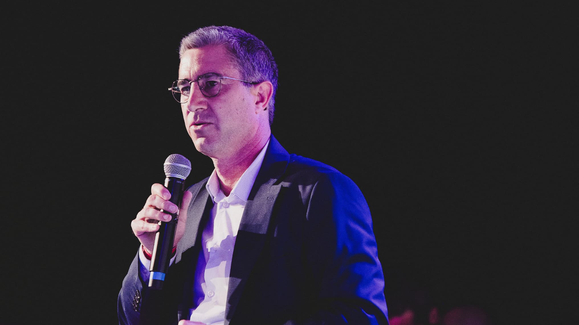 And "anti-racism stamped 90s": François Ruffin defends himself against criticism of his comic strip "Picardy…