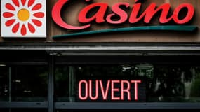 L'entrée d'un magasin Casino à Tassin-la-Demi-Lune, près de Lyon, prise le 3 juillet 2023