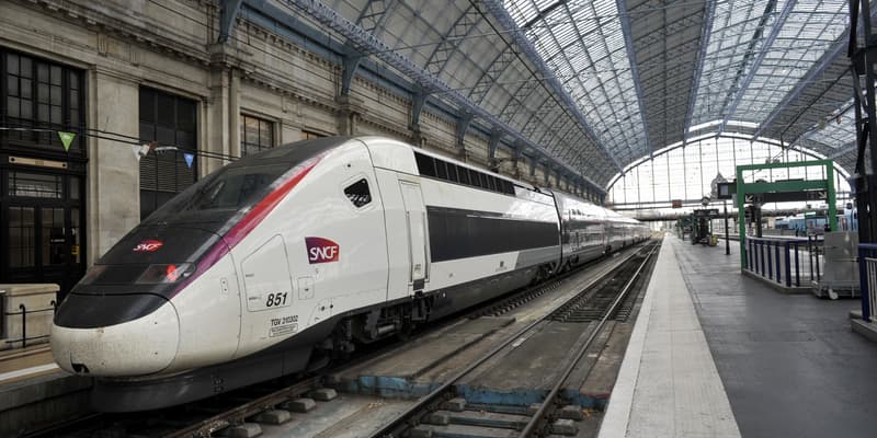 Photo d'un train TGV à la gare de Bordeaux Saint-Jean, le 15 mai 2025 (illustration) 