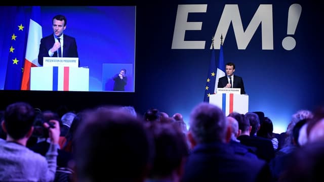 Emmanuel Macron, en meeting.