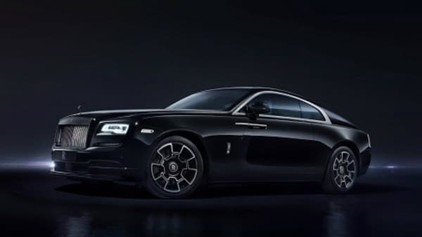Rolls-Royce dote sa gamme d'une nouvelle griffe entre sport et esthétique glam-rock, le Black Badge.