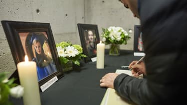 Rassemblement à London , dans l'Ontario, après la mort de 63 Canadiens dans un crash mercredi 8 janvier