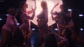 Shy'm enceinte dans le clip de "Boy"