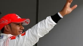 Lewis Hamilton grimpe à la troisième place du championnat du monde
