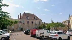 La mairie de Montmorillon.